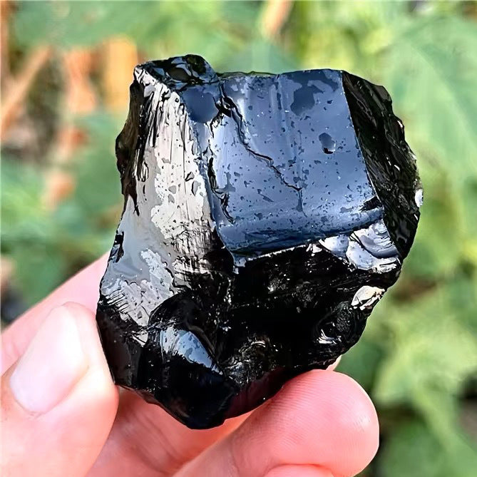 Natural Obsidian Rough Stone Large Gravel Rolling Stone Fragrant Stone Aromatherapy Stone Large Particles